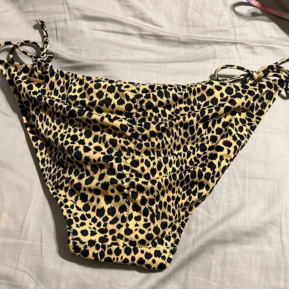 victoria secret teeny bikini bottom - Picture 3 of 4